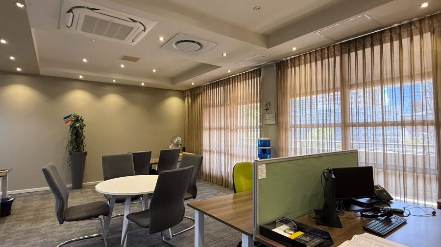 To Let Commercial Property for Rent in De Waterkant Western Cape